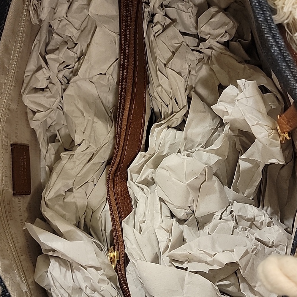 Lauren Ralph Lauren Denim Blue Tote with Cream Accents NWOT - Picture 4 of 10